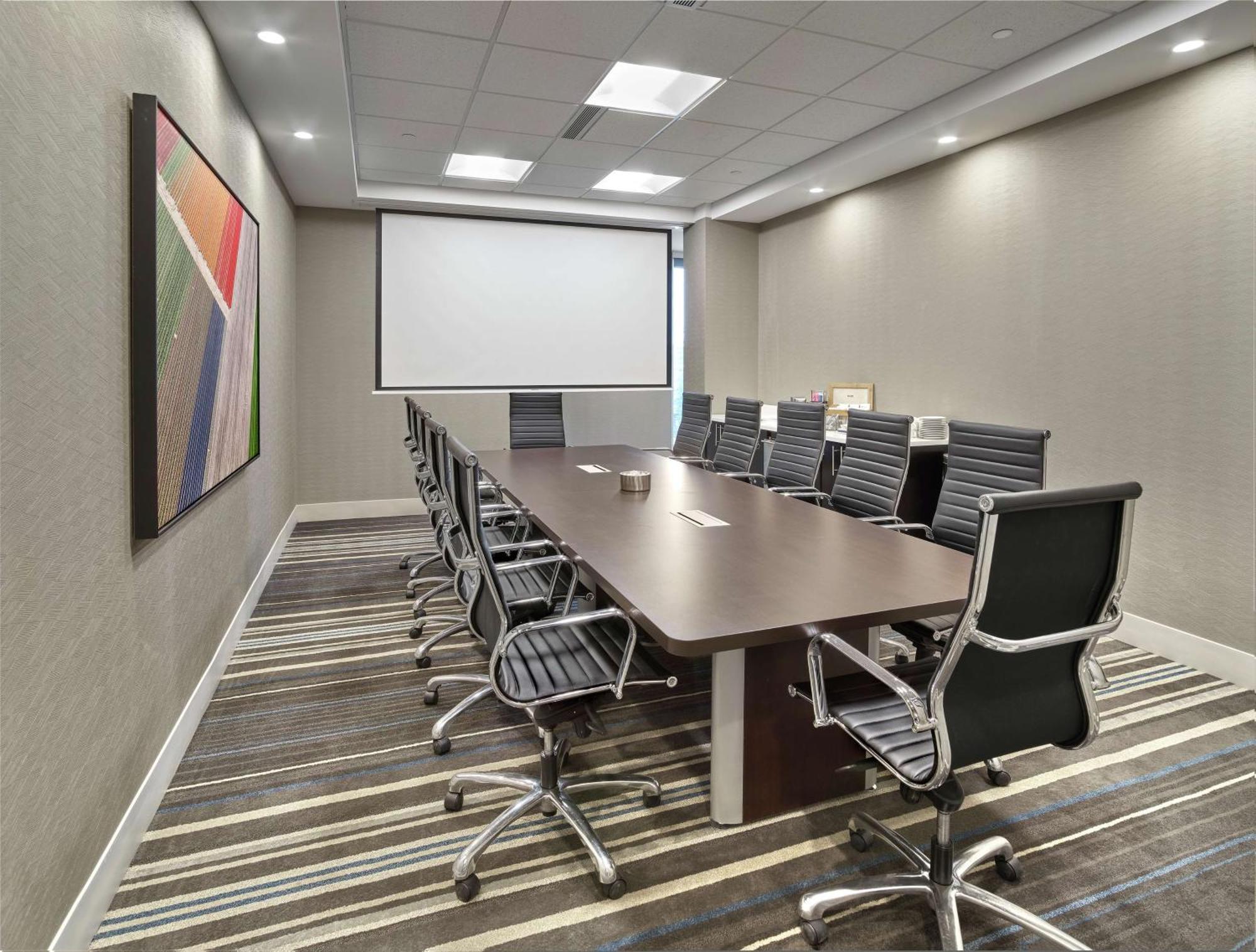 Doubletree By Hilton Edmonton Downtown Hotel Екстериор снимка