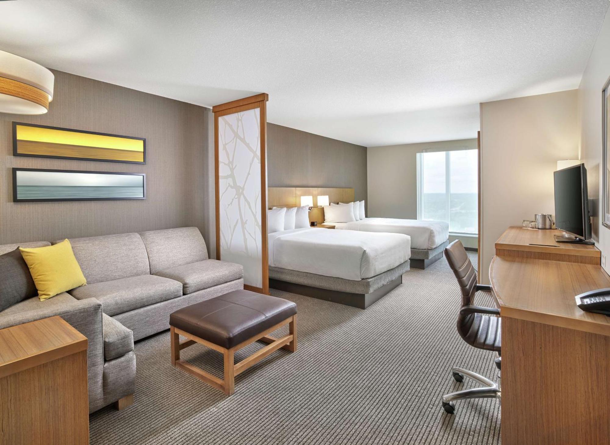 Doubletree By Hilton Edmonton Downtown Hotel Екстериор снимка